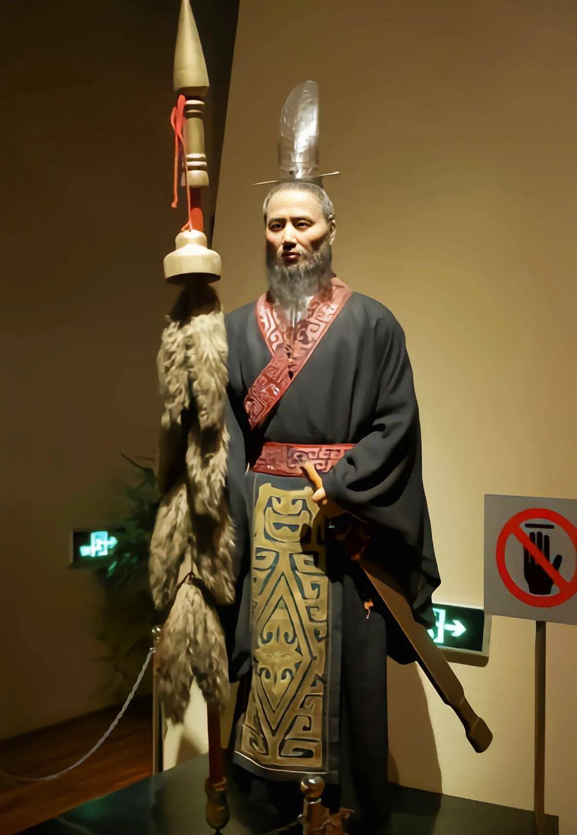 张骞出使西域被囚禁10余年,被迫娶匈奴女子为妻,后成人生赢家