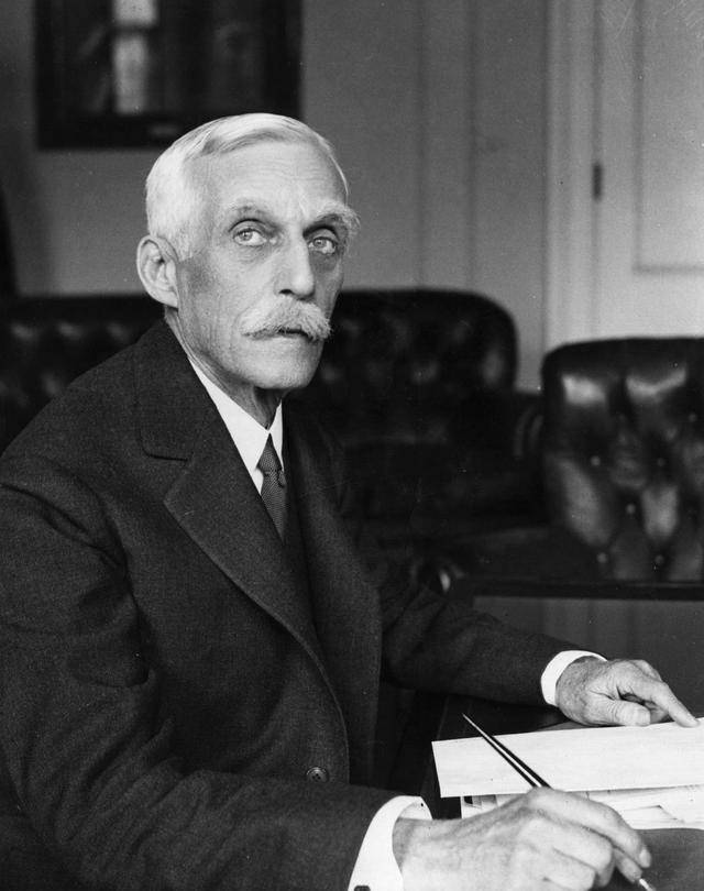 三届美国总统给他们"打工",大萧条的罪魁祸首:梅隆家族_安德鲁_托马斯