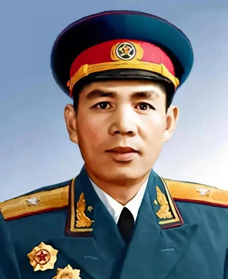 1953年,张震出了车祸,丁盛精心照顾张震,让张震非常感激_将军_敌人