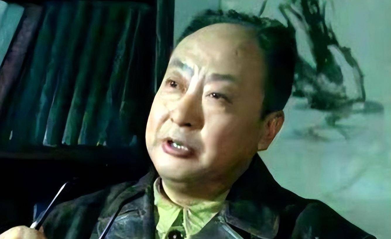 的表演依然可圈可点,特别是在面对困境那种大无畏的乐观革命主义精神