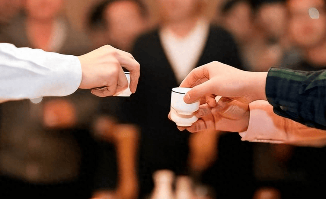 茅台酒:商务宴请的正确姿势!