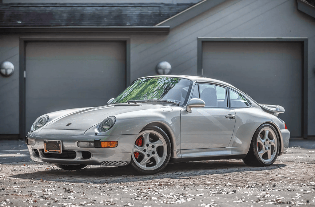 尽管这一变革看似与保时捷turbo车型长期以来的传统背道而驰,但实际上