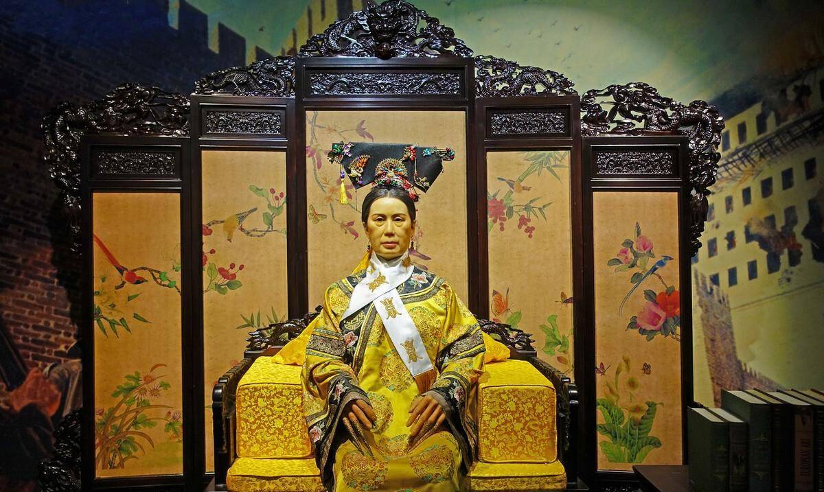 时隔百年,慈禧太后口中的那颗价值8亿的夜明珠如今在哪里?