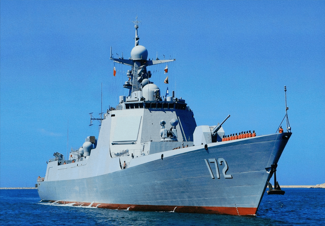 国产驱逐舰弯道超车美国?055综合战力全球最强,052d同级无敌_方面_中