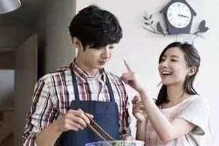 婚姻幸福,就嫁个能听你说废话的男人_小洁_情话_宿舍