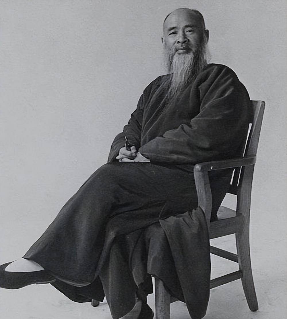 44岁的张大千对14岁的小女孩动了心思,张大千女儿说:我不答应