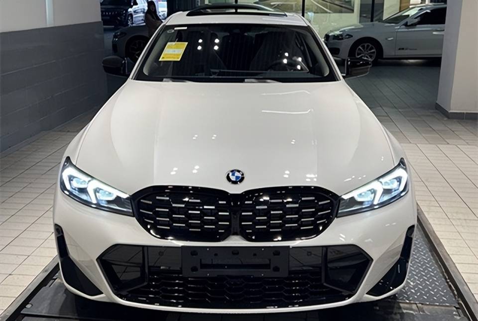 "价格战"进入白热化!宝马3系跌至23万,热销12205辆