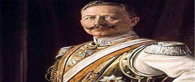 16据鲁邦讲历史,每当提笔写到清朝时期那些英勇抗击洋人的事迹的