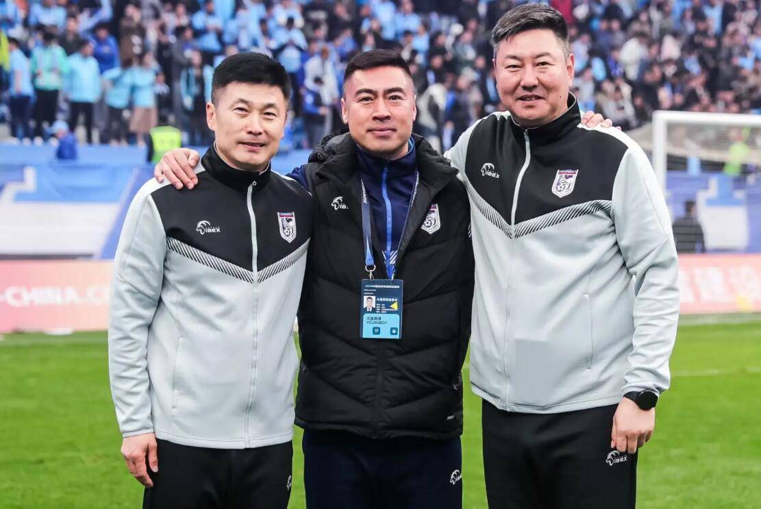 大连英博球员遭罚,老板却为他们买单!球迷:这不庆祝还等啥?