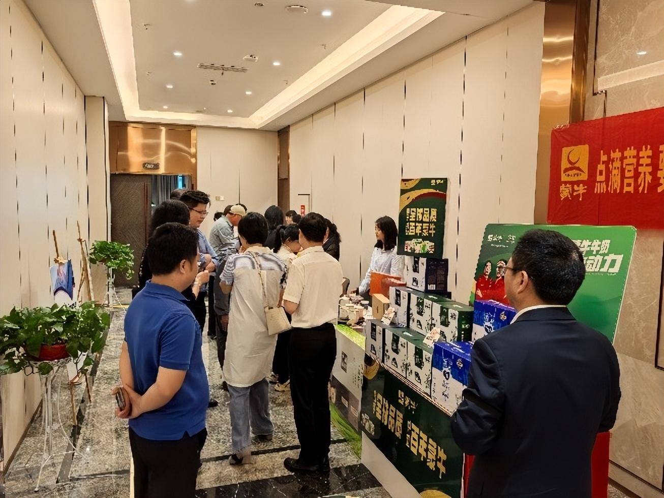 江西中英-华瑞联合举办华瑞两周年庆典活动