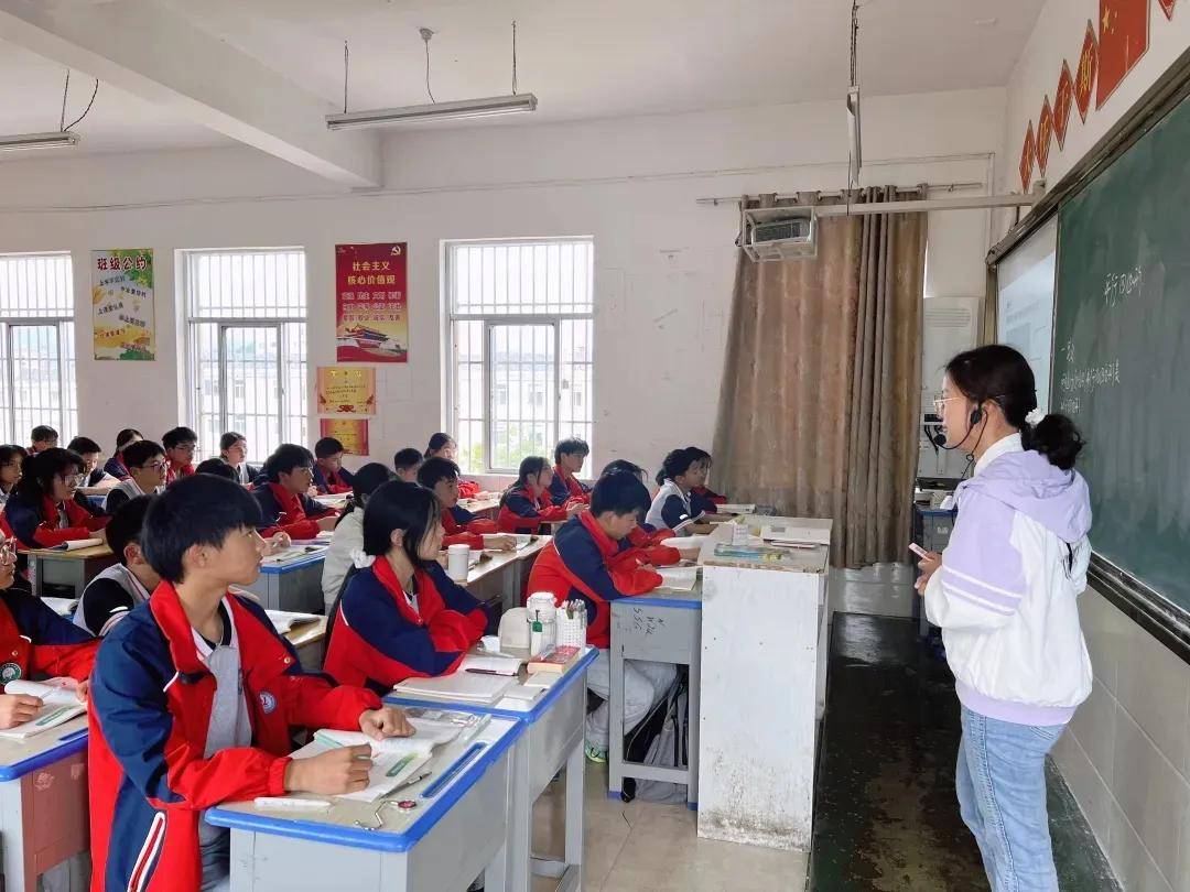 北京一零一中石油分校支教安徽省岳西县莲云中学团队行
