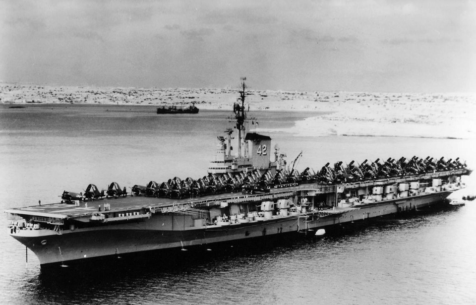 罗斯福号是美国海军第二艘中途岛级航母,可能也是美国海军史上最命