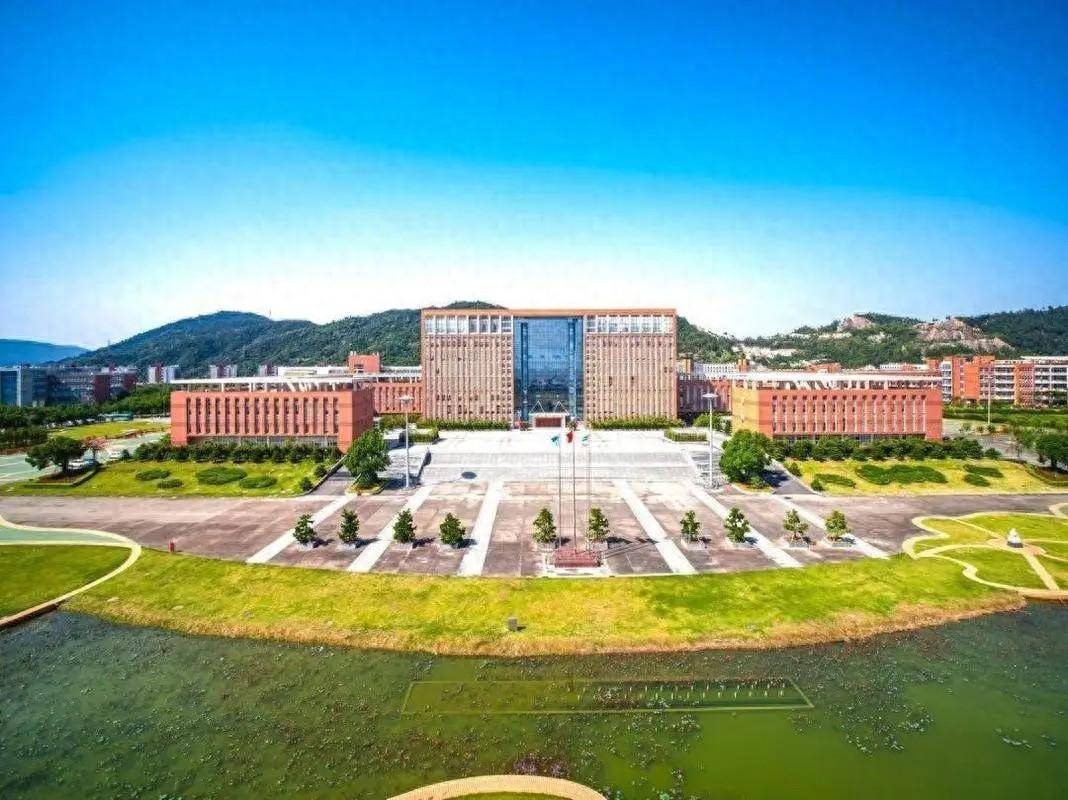 月的我国10大民办高校排名:珠海科技学院:学校前身为吉林大学珠海学院