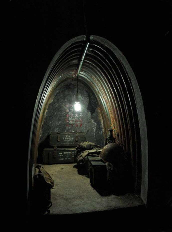 看到战士狼狈相,姑娘流热泪_猫耳洞_高地_防御