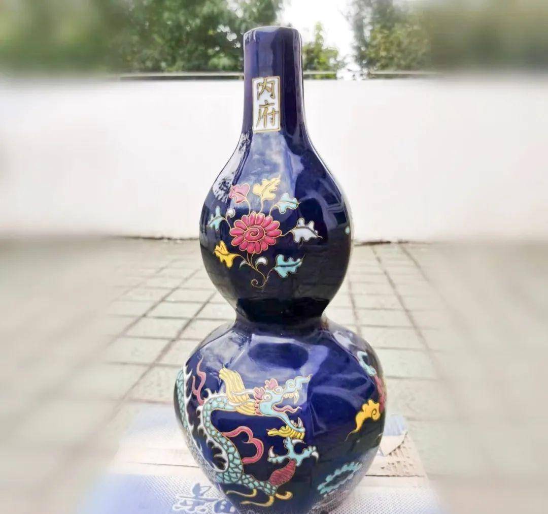 真可谓:一座小山城拯救了欧亚非诸国命运,一席内府