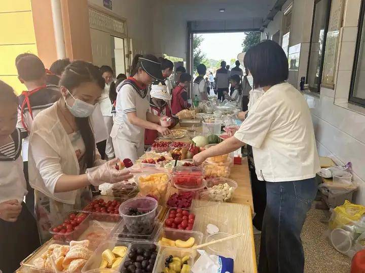 江夏区金口街小学开展劳动教育成果展示活动