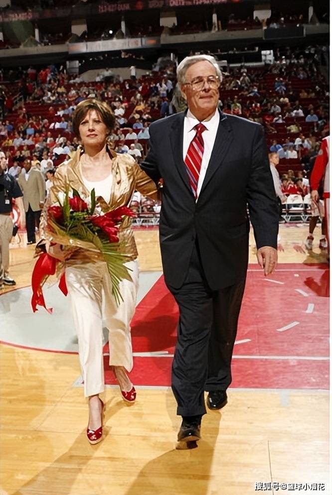 选中的新秀,又穷又抠的亚历山大根本不配总冠军(上)_道森_那赫_姚明