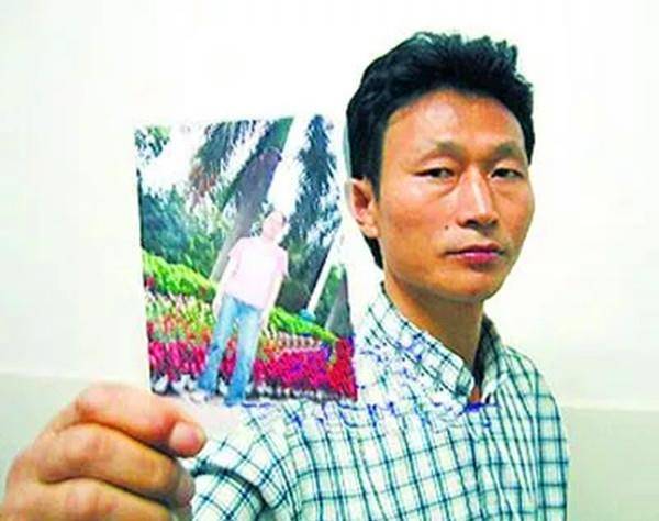 案中主人公,湖北籍的19岁少女张云,在面试工作时神秘失踪.