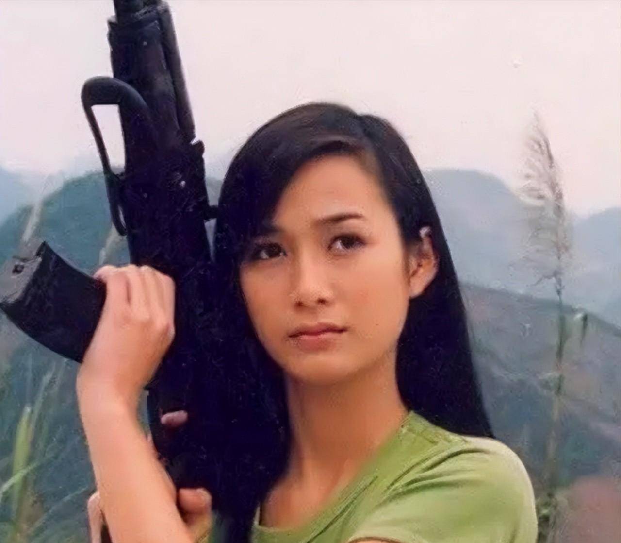越南最著名女英雄图片