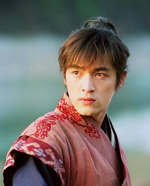 胡歌:我这辈子感到正确的决定,就是分手之后娶了自己的经纪人!