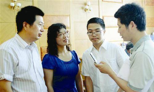 婉拒北大邀请,凭古文获得高考满分的王云飞,如今现状如何?