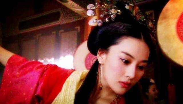 这个朝代,京城之中竟然有一万多家青楼,妓女都能当皇后