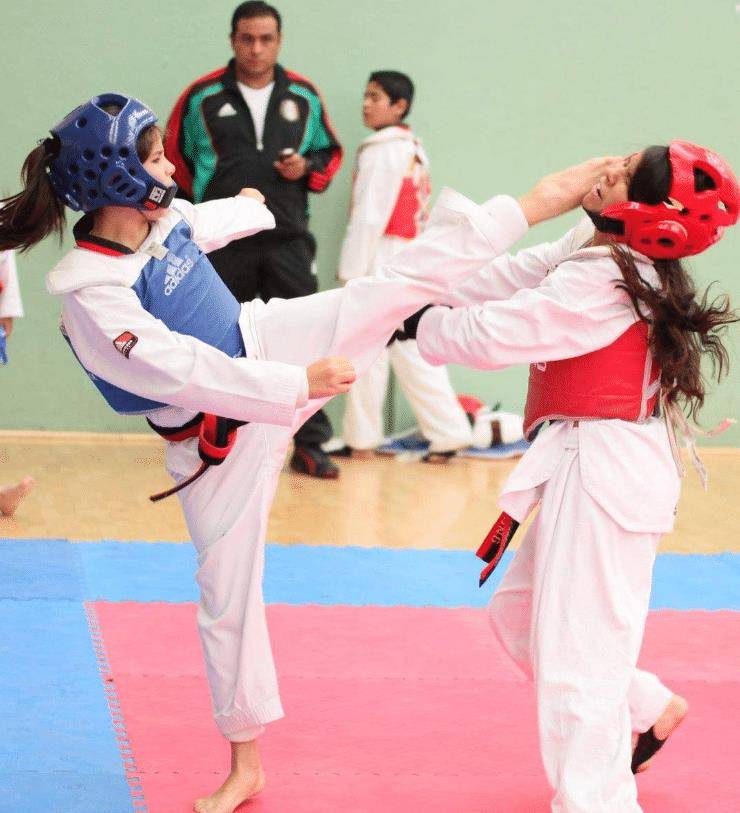 苦练10年的跆拳道冠军,却被未成年杀害,蒋方舟:跆拳道不防身_吴佳莉