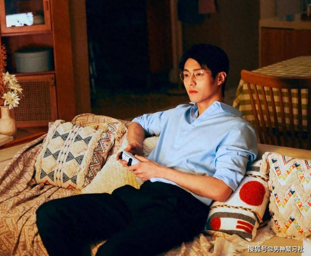 颜值高的男明星,演技一般,但穿搭有品,比如陈靖可.