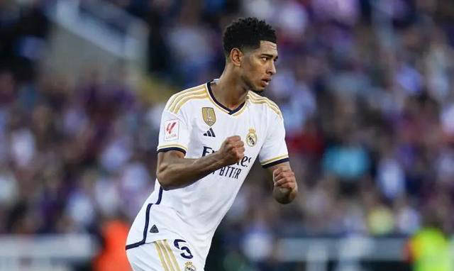 中场球员拿金靴是荣誉,但欧冠冠军更为重要_贝林_小熊_队友