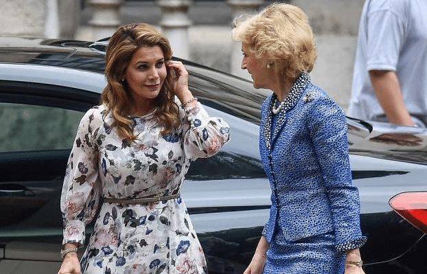 51岁约旦王后:和莱蒂齐亚同框像双生姐妹,大度接纳逃婚的小姑子