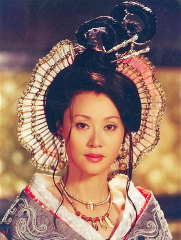 历史上真实的嫪毐究竟有多厉害?赢得赵姬欢心,曾5天不下马车