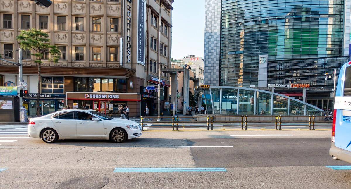 55岁老板从广东汕头赶到湖南永州,为了见30岁的保姆