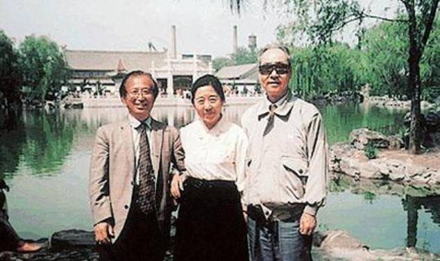 100岁翻译家许渊冲:每天凌晨4点睡,86岁患癌,被断言只能活93岁