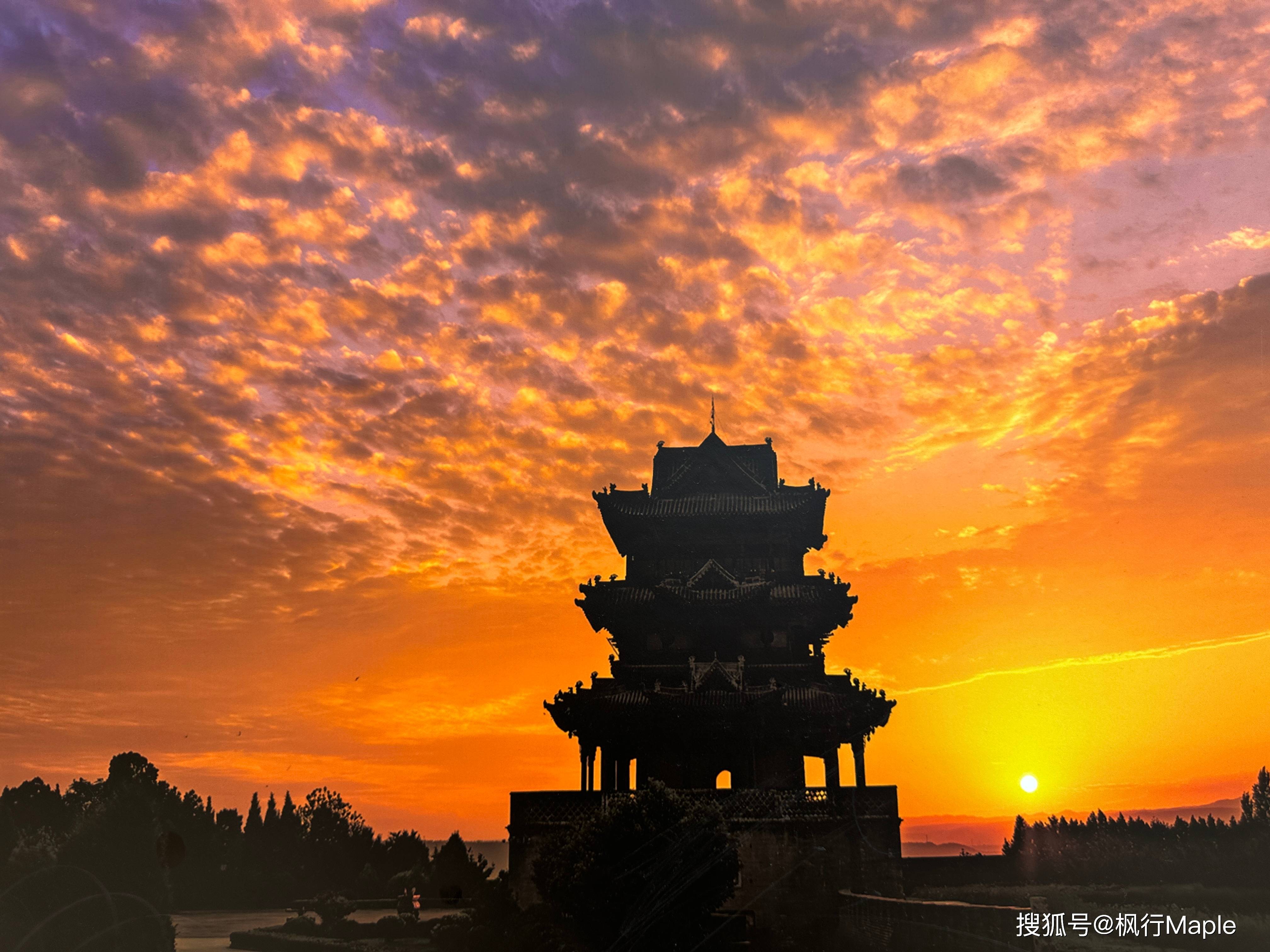 时光偏爱运城,我到万荣只看两座楼:秋风楼与飞云楼