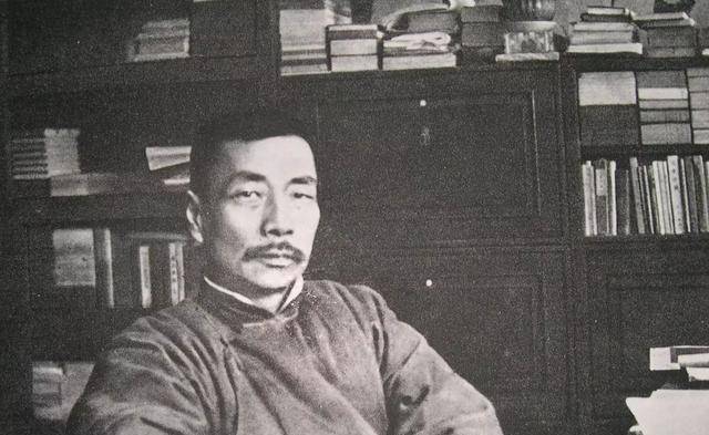 鲁迅多次痛骂胡适,胡适为何从不还口?胡适:鲁迅是我们的人