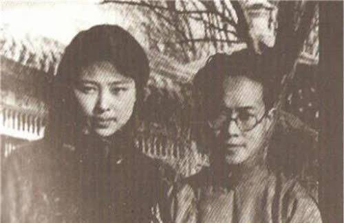 沈从文住进精神病院,发妻始终未探望,临终前他虚弱地说:对不起