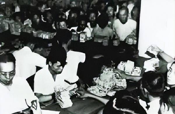 将183件家藏免费赠给美国,给祖国却收450万美元_翁同_翁氏家_家族