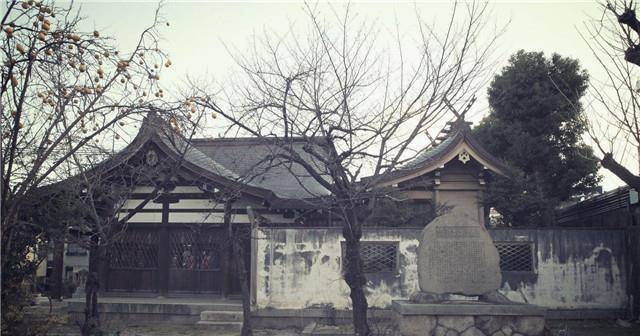 古人赶路有个规矩,宁可睡坟地,也不住破庙,是什么原因?