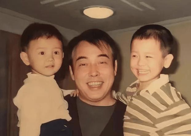 陈凯歌几个儿子和女儿图片
