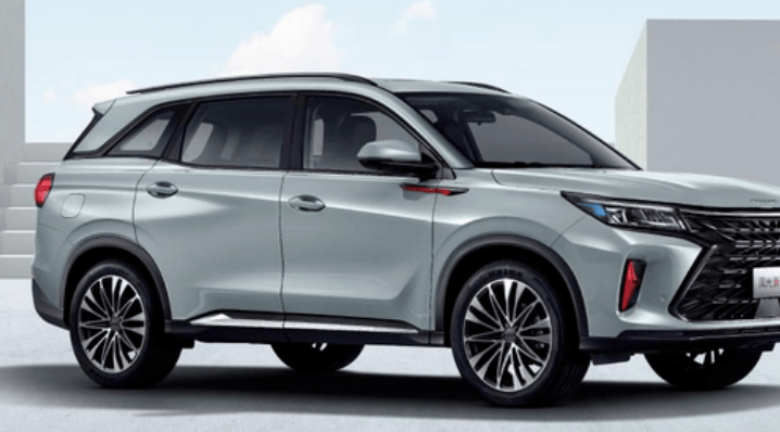 5t发动机,最大功率爆出184马力,喝92油,性价比超高!风光580作为一款国