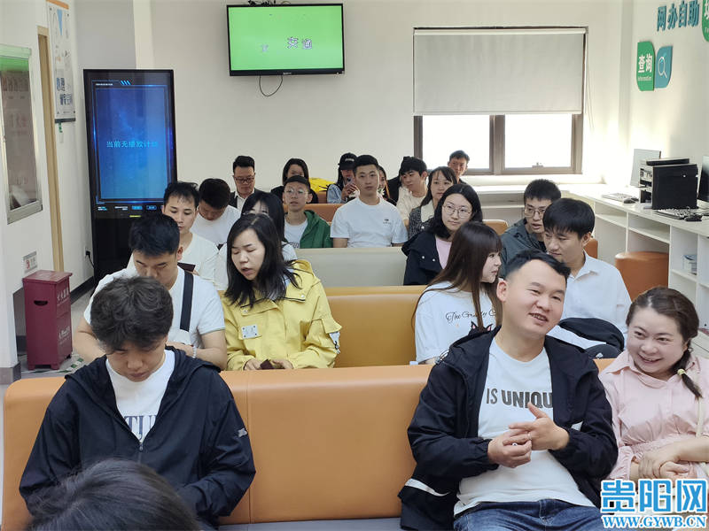 办证_南明区_杨眉