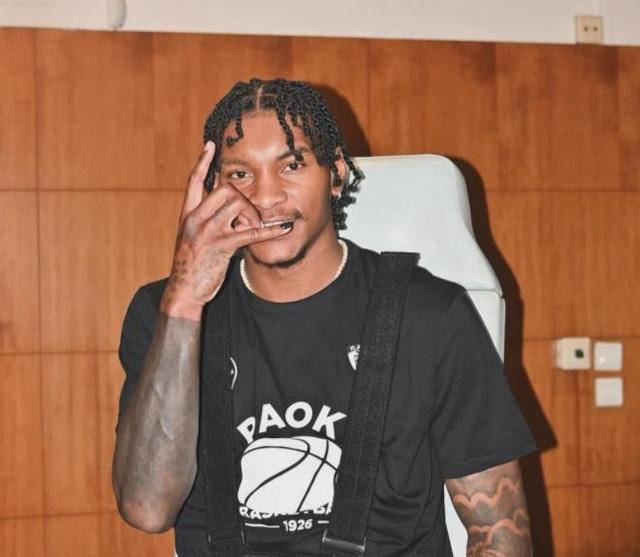 球场遗憾与奋斗:前火箭队球员小波特在欧洲征程