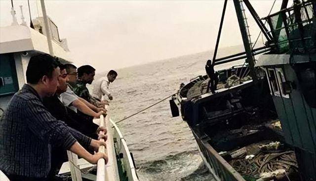 "鲁荣渔2682号"案海上大逃杀:11人杀害22人,船员被逼纳投名状