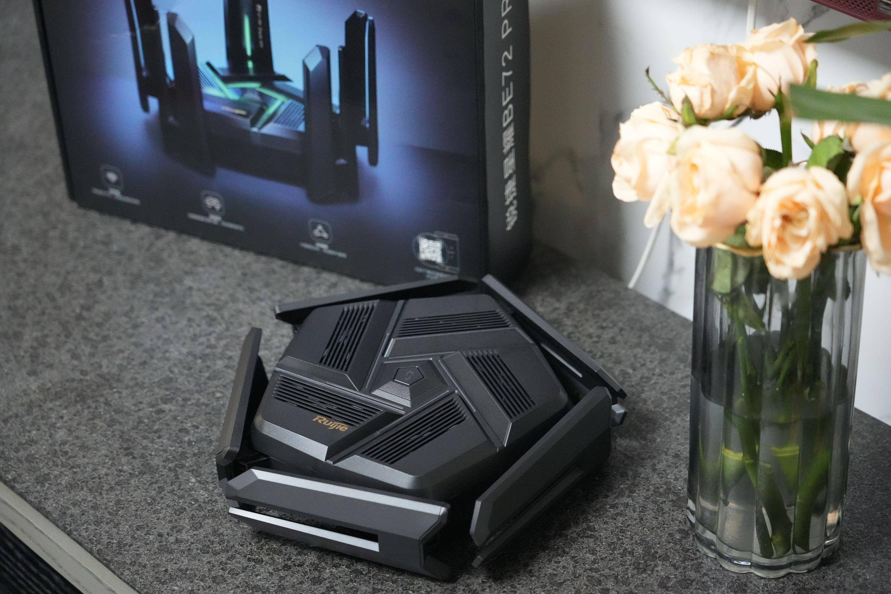 极速游戏体验:锐捷天蝎BE72 Pro Wi-Fi7电竞路由器你的电竞新伙伴