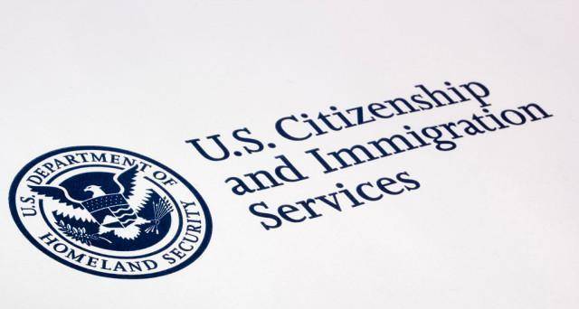 如何看待外籍华人明星"回国捞金"?_国籍_中国_斯琴高娃