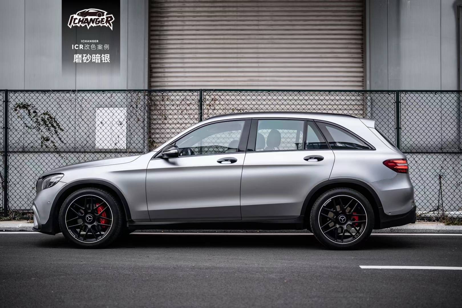 icr案例:奔驰glc磨砂暗银改色膜,独特的冷艳和神秘感