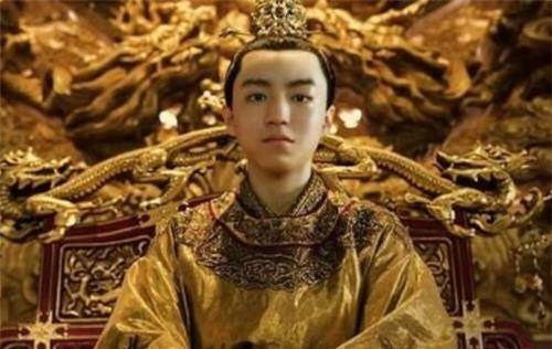 愿意继承皇位,皇上下令:来人啊,将他打晕抬上龙椅_宋徽宗_金国和_赵恒