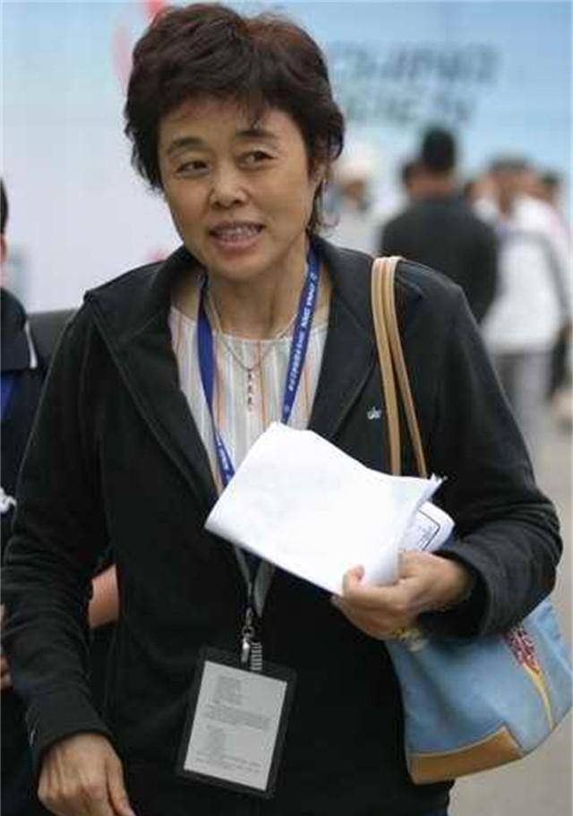 前女排队长:退役身居要职,推动国家体育发展,今坚强与癌症斗争