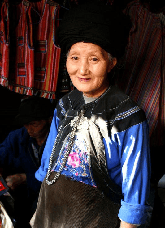 自愿下嫁土匪,90岁时的容貌依旧令人惊艳_张平_杨炳_湘西