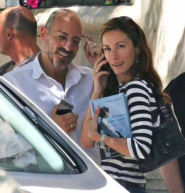 西班牙王后结婚20年,晒全家福反击"出轨"传言!当好王后太拼了